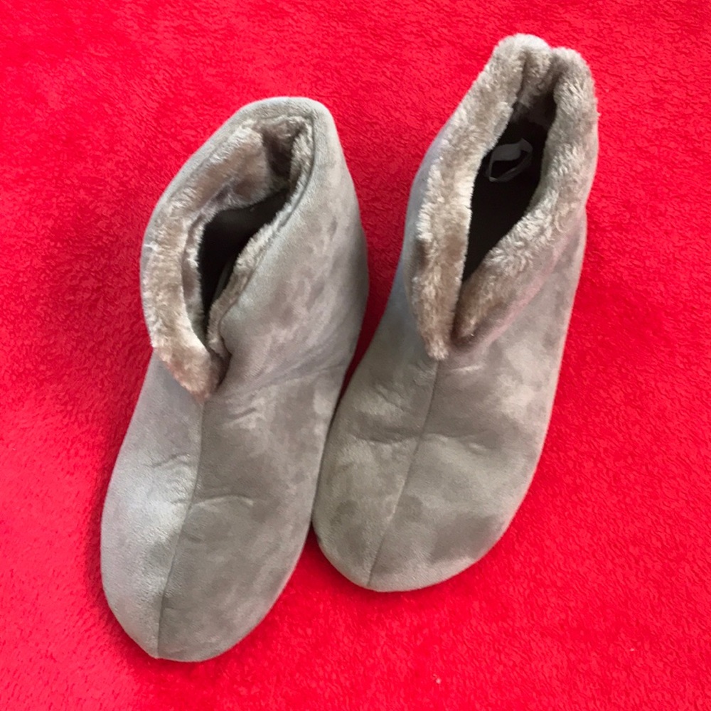 Women slippers
